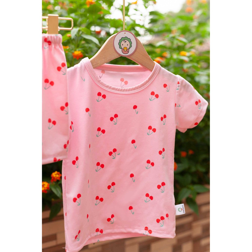 Bộ quần áo bé gái chất liệu 100% cotton hình cherry BABYWANT