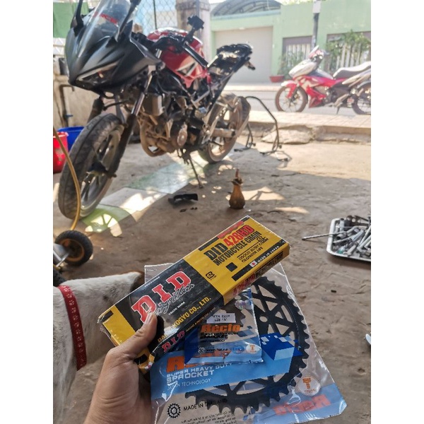 Nhông sên dĩa CBR150R CB150R 2018 -2022 6 lỗ chính hãng