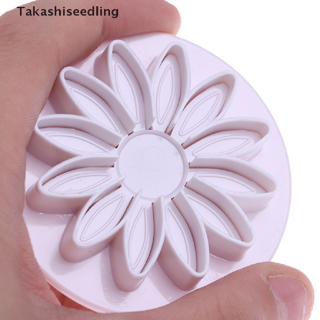 Khuôn Nhựa Làm Hoa Dễ Thương