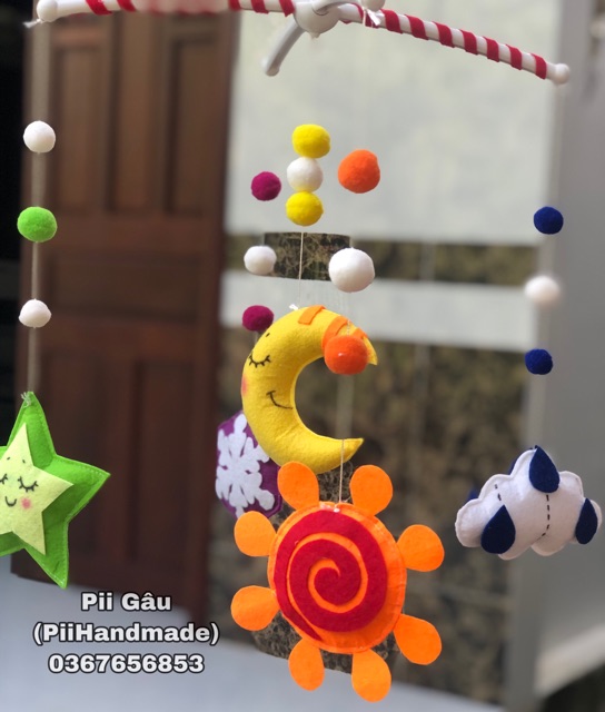 TREO NÔI SẮC MÀU CHO BÉ YÊU