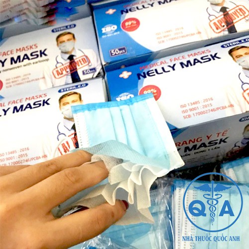 Khẩu trang y tế vô trùng Nelly Mask 4 lớp màu trắng kháng khuẩn HỘP 50 CHIẾC