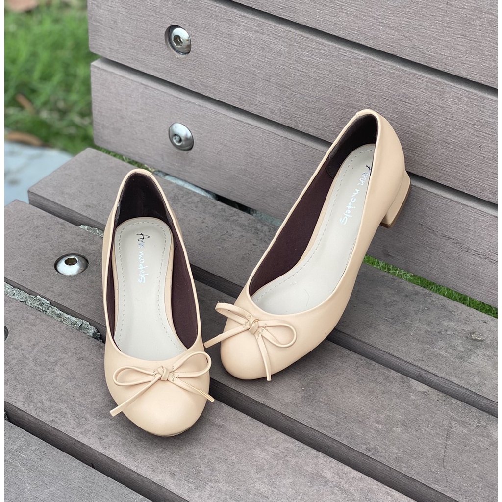 Giày cao gót 3 phân mũi tròn gót vuông gắn nơ nhí