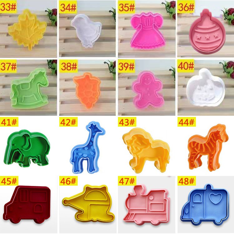 Khuôn làm bánh quy hình hoạt hình xinh xắn tiện dụng 3D DIY