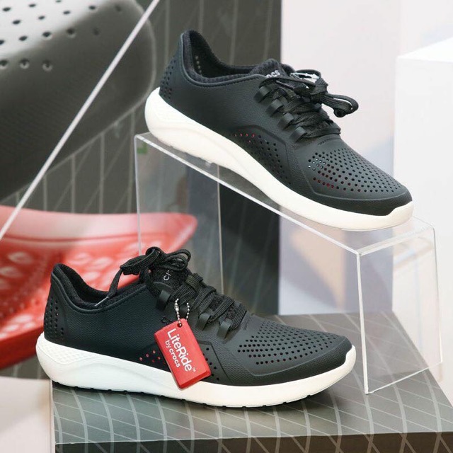 GIÀY LITERIDE PACER CROCS | BigBuy360 - bigbuy360.vn