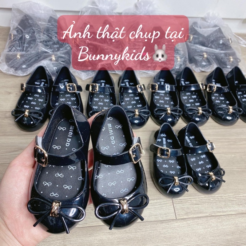 Giày nhựa cho bé_