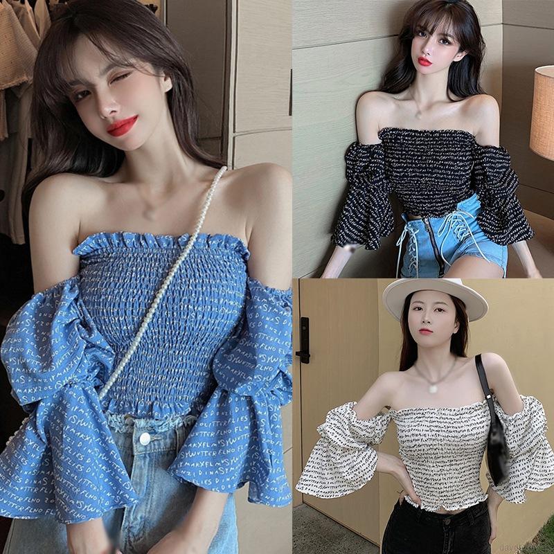 Áo Kiểu Trễ Vai Tay Loe Hoạ Tiết In Chữ Cho Nữ