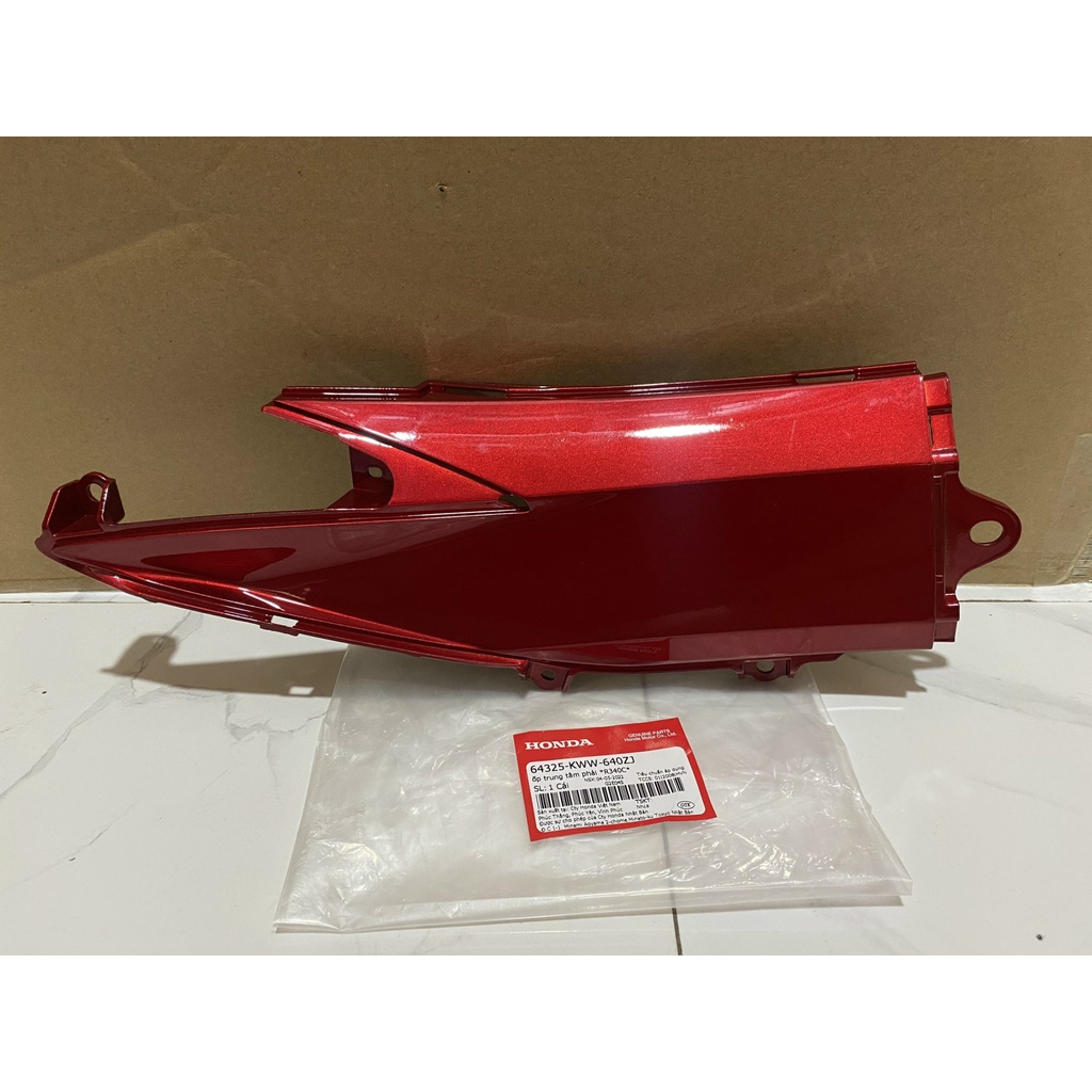 Ốp trung tâm bên phải HONDA WAVE S110 năm 2011 màu Đỏ.