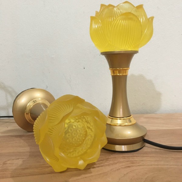 Cặp Cây Đèn Led búp Hoa Sen ,Trang Trí bàn Thờ dùng bằng điện