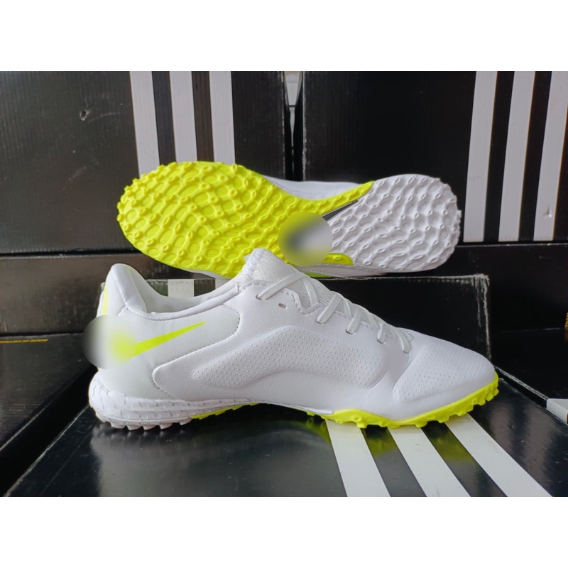 Giày bóng đá Tiempo Legend 9 Pro TF