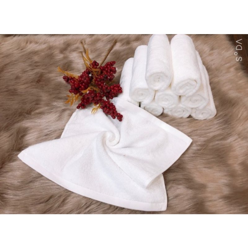 Khăn mặt khách sạn màu trắng, chất cotton 100%