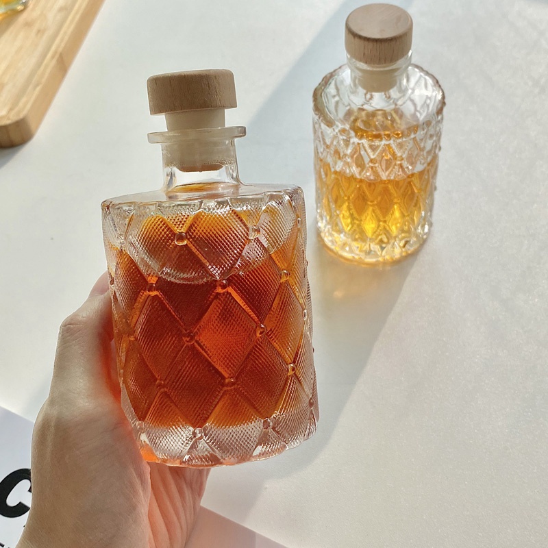 Bình Thủy Tinh Đựng Nước Chịu Nhiệt Họa Tiết Vân Kim Cương Sang Trọng Dung Tích 120/150/200Ml
