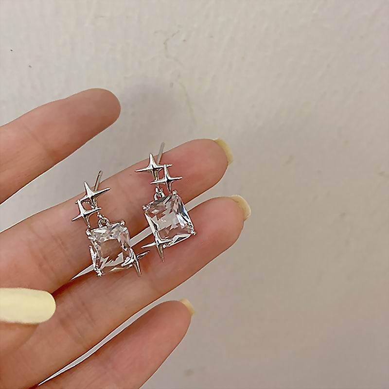 Khuyên tai Etrendy họa tiết ngôi sao đính đá vuông trong suốt thời trang dành cho nữ