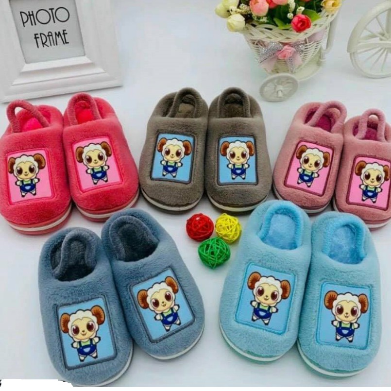 Dép nỉ bông hình thú dép đi trong nhà cho bé