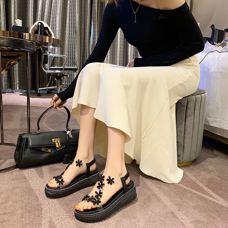 Sandal Thiết Kế Mới Năng Động Thời Trang