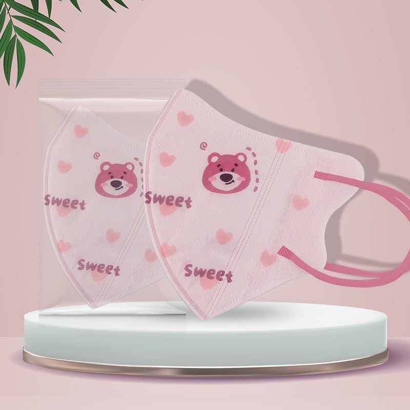 Khẩu trang hồng 3D họa tiết gấu dâu Lotso siêu dễ thương
