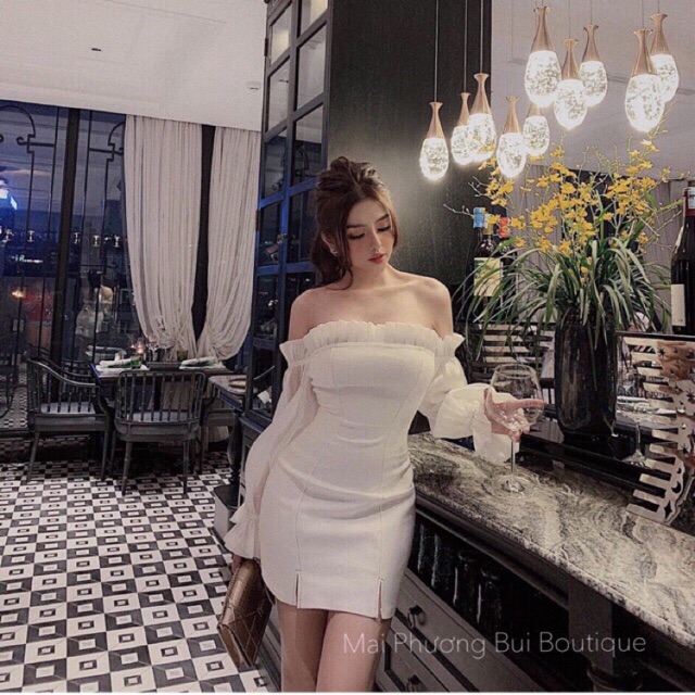 Váy trễ vai xếp ly