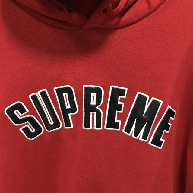 Áo hoodie Supreme hàng si từ Hàn quốc