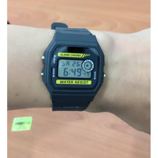 Đồng hồ điện tử Nam Nữ dây cao su F-94W -1DG
