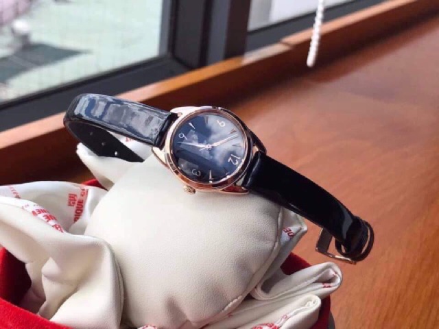 Đồng hồ nữ Citizen EM0688-01E lady dòng Eco-drive