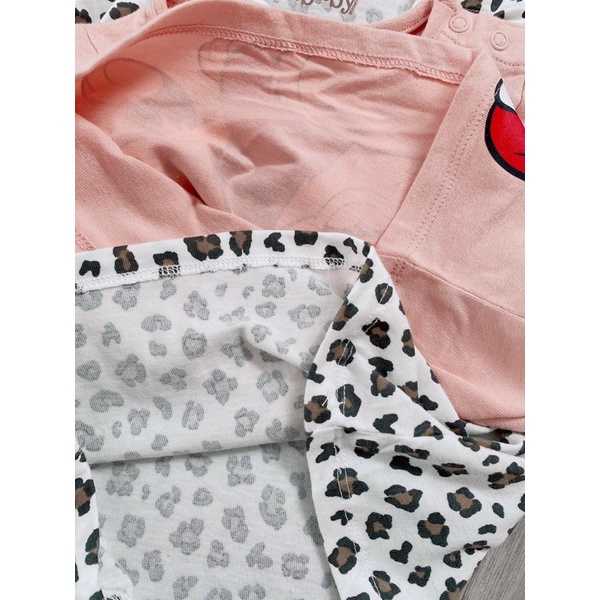 Áo C&A dư xịn in hình Minie xinh xắn cho bé gái