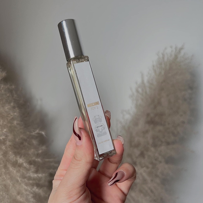 Nước hoa Mos.chino Toy 2