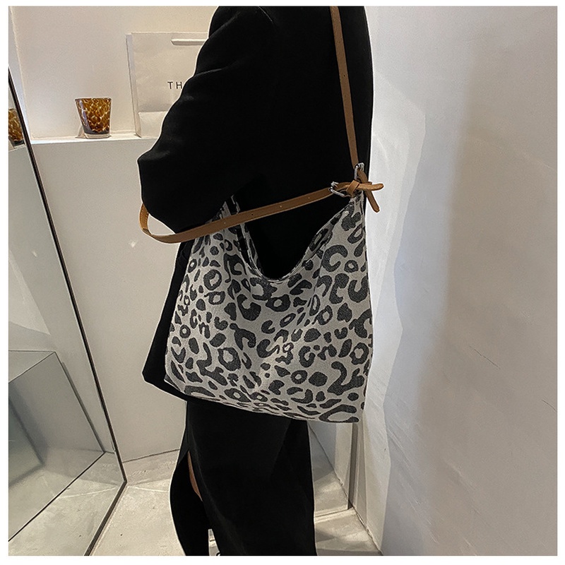 Túi tote Đeo Vai / Đeo Cánh Tay Cỡ Lớn Họa Tiết Da Báo Phong Cách retro Mới 2022 NB00433
