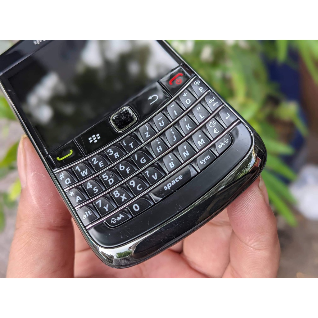 Điện thoại Blackberry 9700