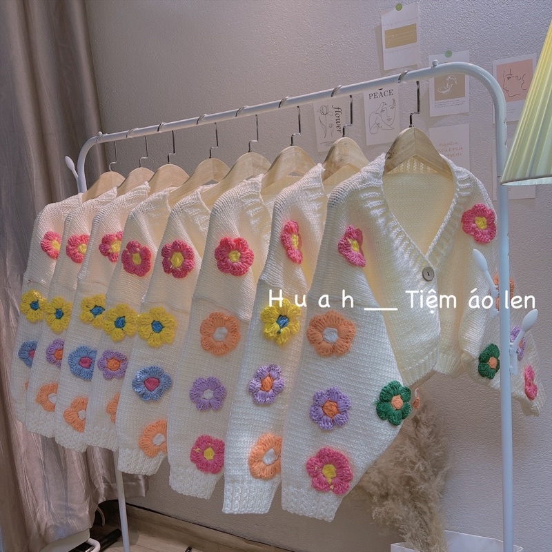 Áo  len cardigan hoa crotop style hàn quốc.