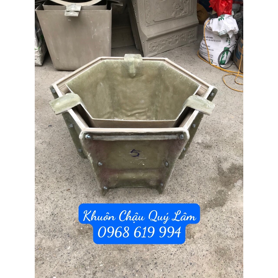 Khuôn đúc chậu lục giác 60 cao 45cm chân liền nhựa composite siêu bền siêu nét
