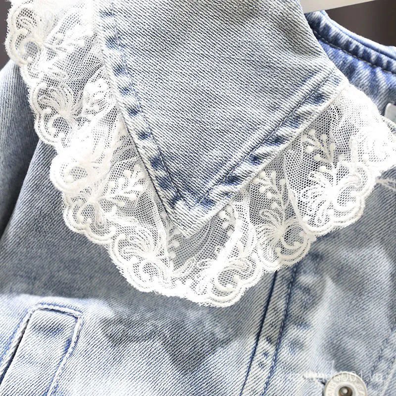 Áo khoác jean viền ren thời trang xinh xắn cho bé gái