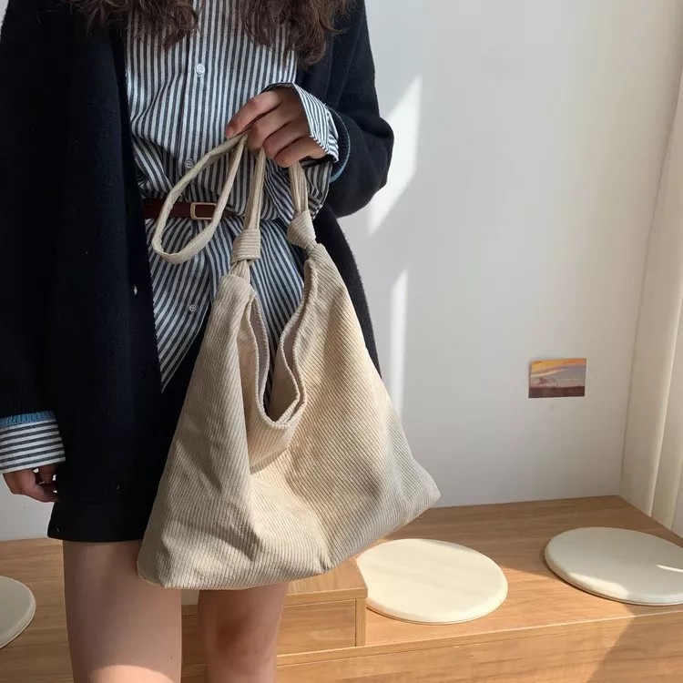 Túi tote vải nhung đeo chéo khóa nút bấm, xinh xắn, phong cách trẻ trung