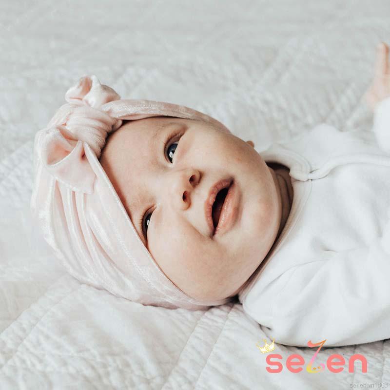 Mũ vải trùm đầu thắt nút mềm mại cho bé