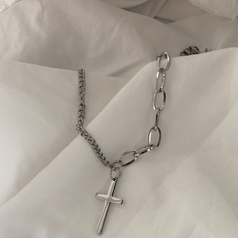 Dây Chuyền Mặt Chữ Thập Phong Cách Đường Phố Cá Tính