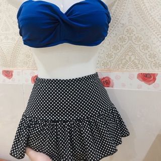 Combo 2 bikini và 1 áo len móc