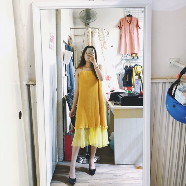 Đầm vàng dập ly