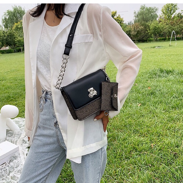 Túi đeo chéo khoá hoa kèm ví nhỏ xinh