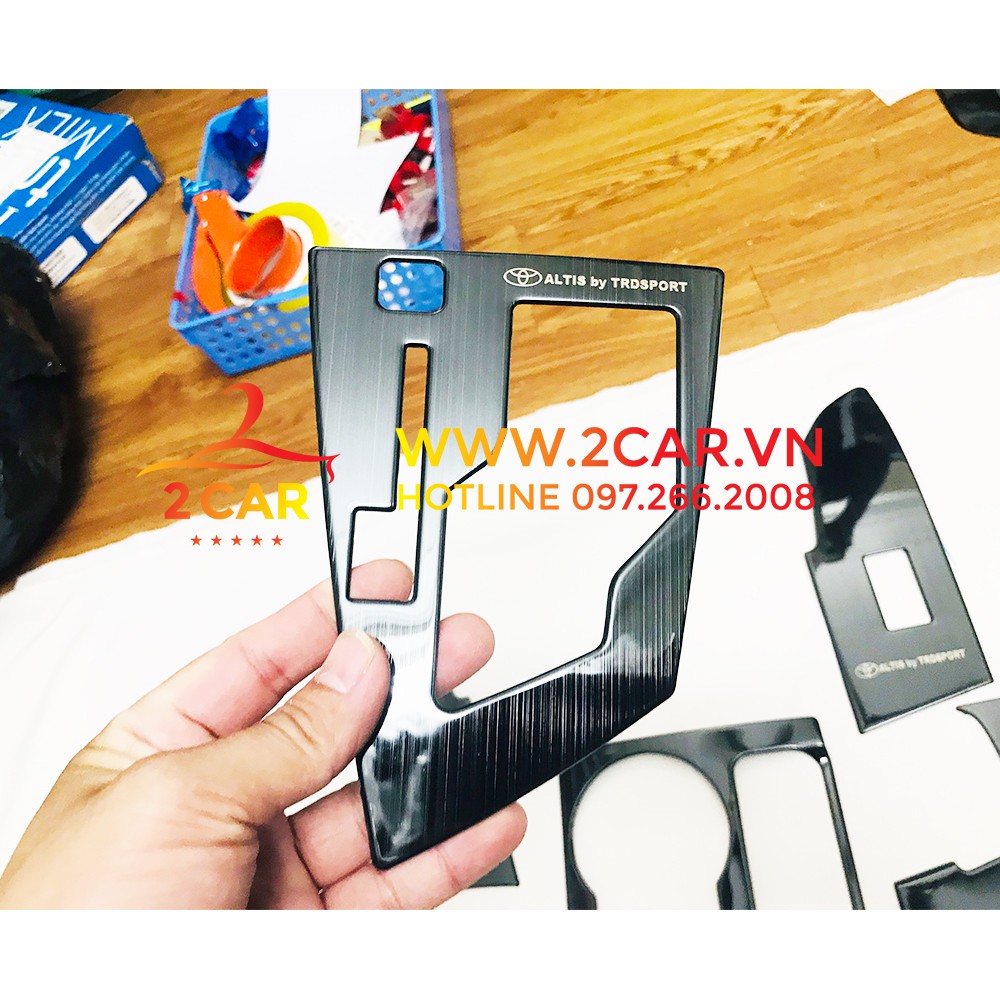 Ốp nội thất xe Toyota Altis 2014 - 2021 chất liệu titan cao cấp
