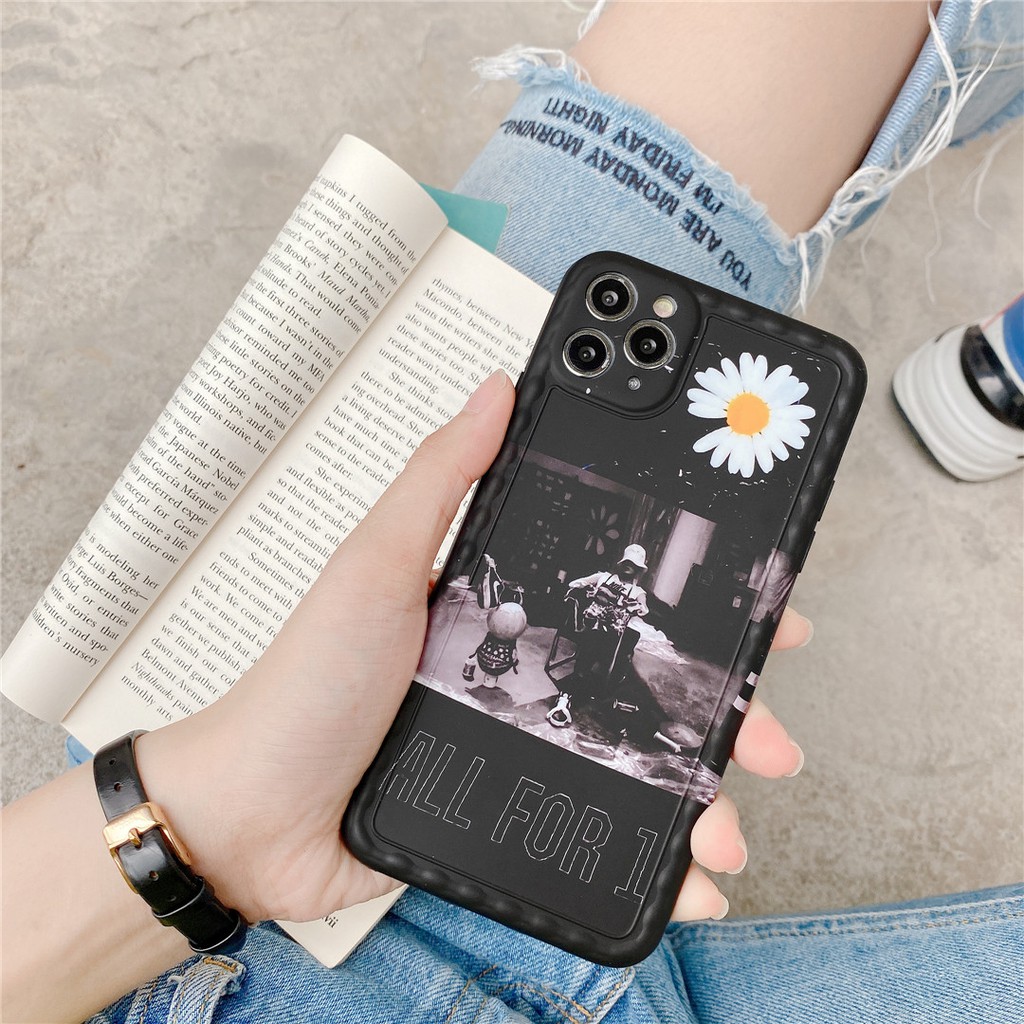 Soft Plastic Phone Cases Cute Couple cartoon Tide brand daisy G-Dragon Case suitable for iPhone11 PRO MAX 7/8plus SE2020 X/XS XR XSMAX