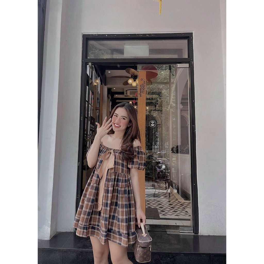 đầm babyroll sọc kẻ caro kiểu bệt vai