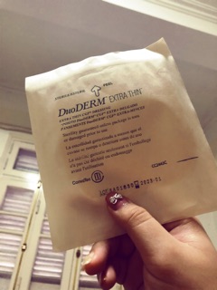 Miếng Dán Mụn DUODERM EXTRA THIN 10x10
