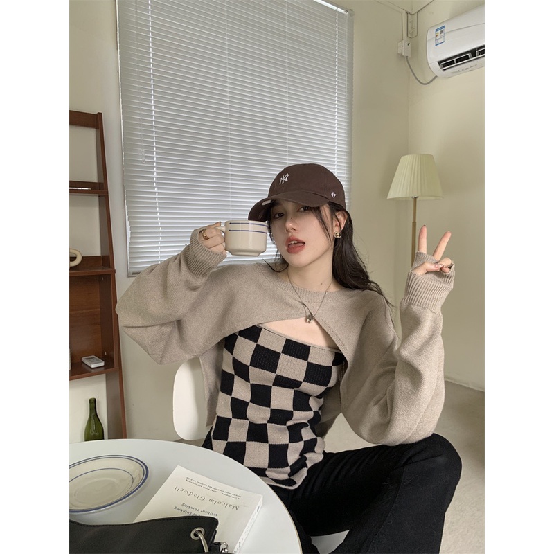 Set 2 món áo yếm 2 dây kẻ caro kèm áo croptop tay bồng vạt chéo sexy_minstore