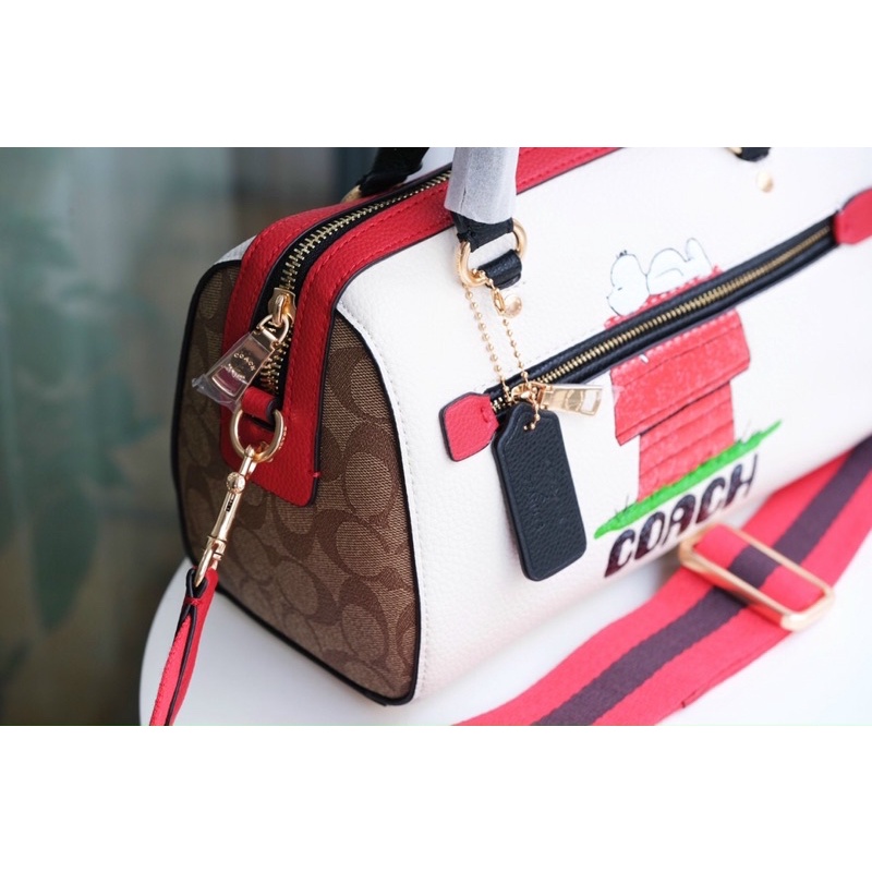 TÚI COACH TRỐNG PEANUT SNOOPY
