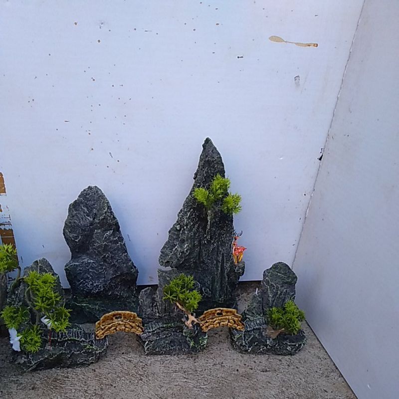 Núi đá bể cá-hòn non bộ mini