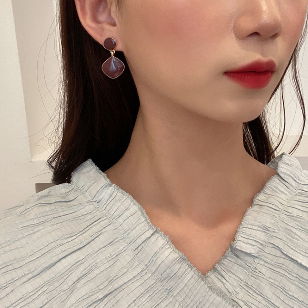 Khuyên Tai Dạng Kẹp Hình Vuông Nhiều Màu Thời Trang Hàn Quốc Thanh Lịch Cho Nữ