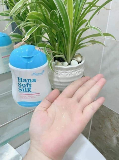 Dung dịch vệ sinh Soft Silk