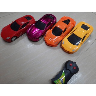 Ô tô điều khiển từ xa 2 chiều