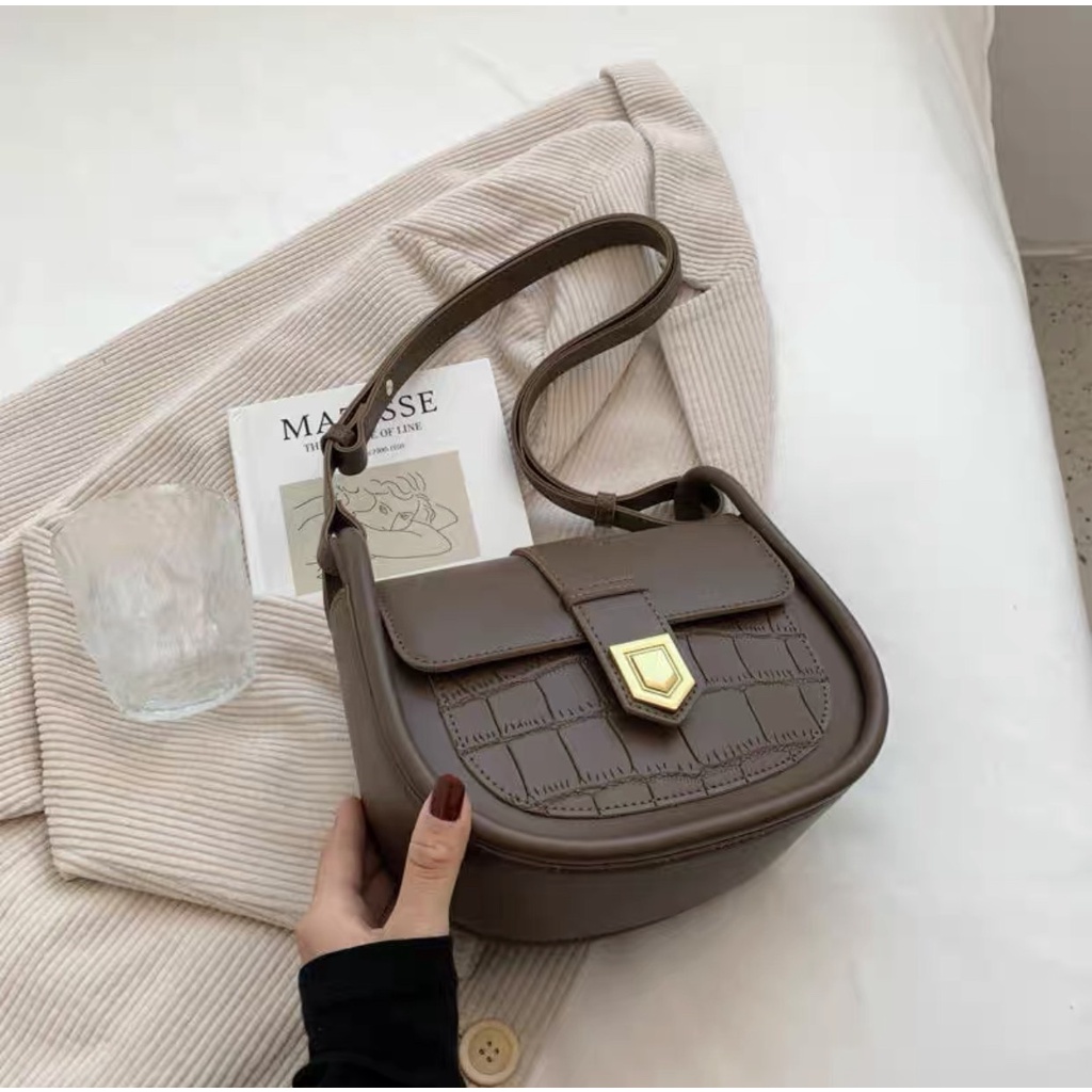 Túi xách đeo chéo nữ thời trang giá rẻ đẹp đi chơi phong cách hàn quốc dễ thương cute DC16