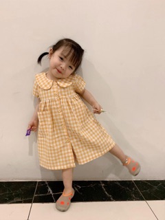 Váy vàng caro xuất hàn