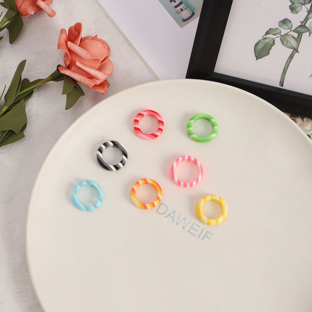 Nhẫn Nhựa Resin Họa Tiết Kẻ Sọc Nhiều Màu Sắc Phong Cách Cổ Điển Thời Trang Cho Nam