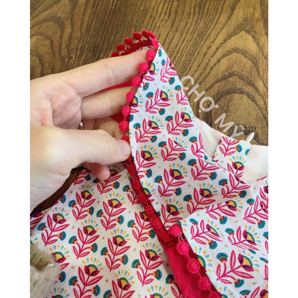 Váy sergent hoa nhí